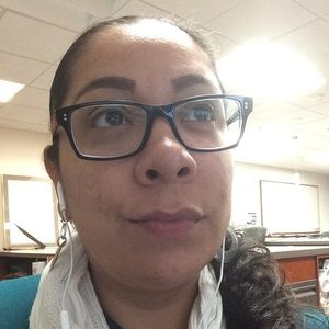 Meet your Posher, Cynthia